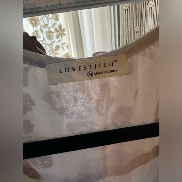 Beautiful white boho maxi dress size medium. - Picture 3 of 5